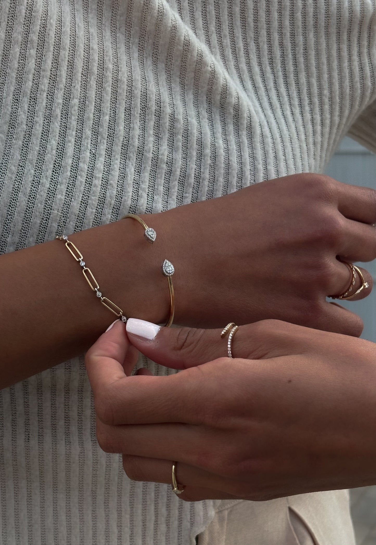 Delicate Open Ring - R49