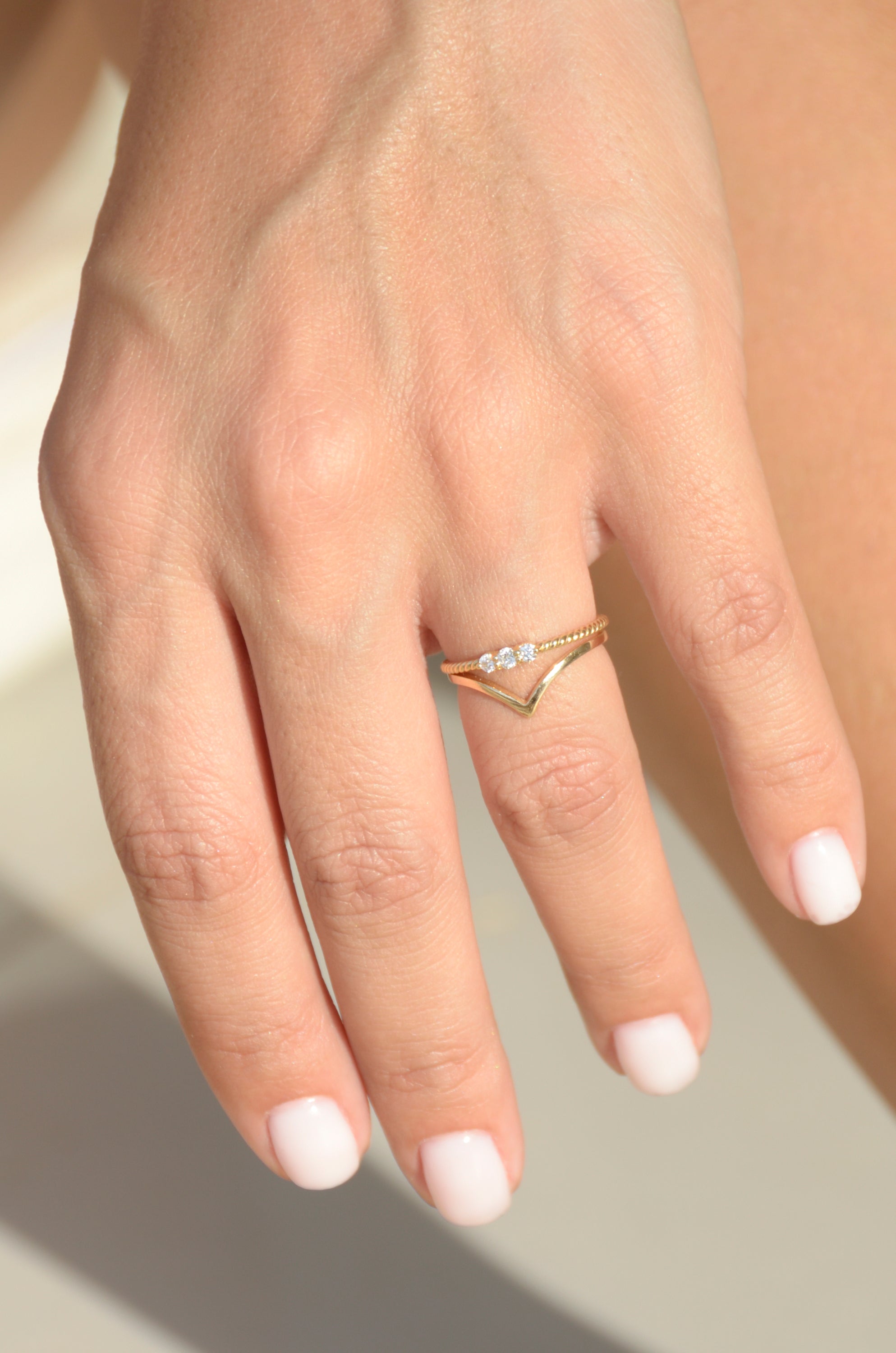 Tria Dotted Ring - R42