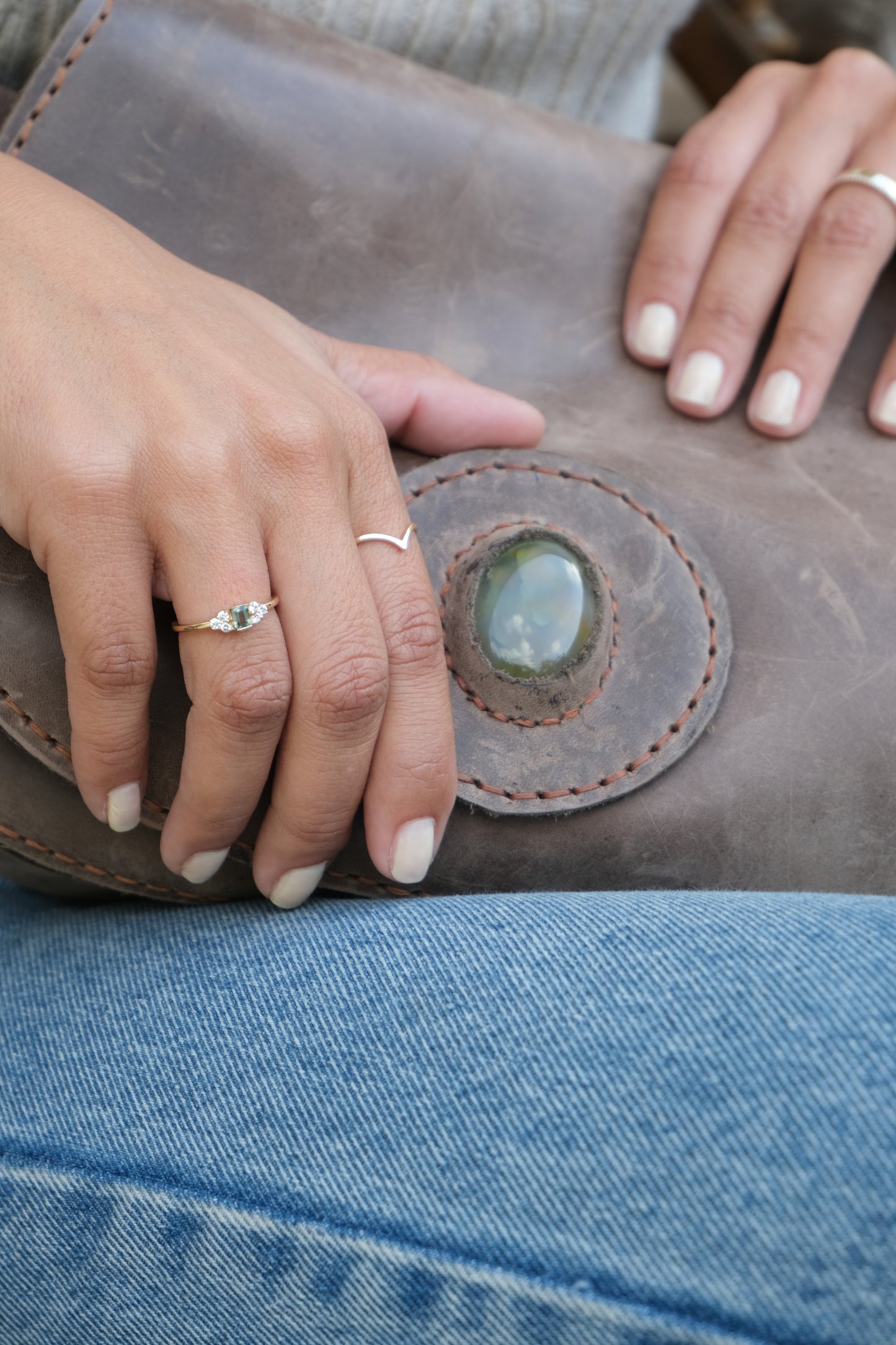 V Shape Ring - R37