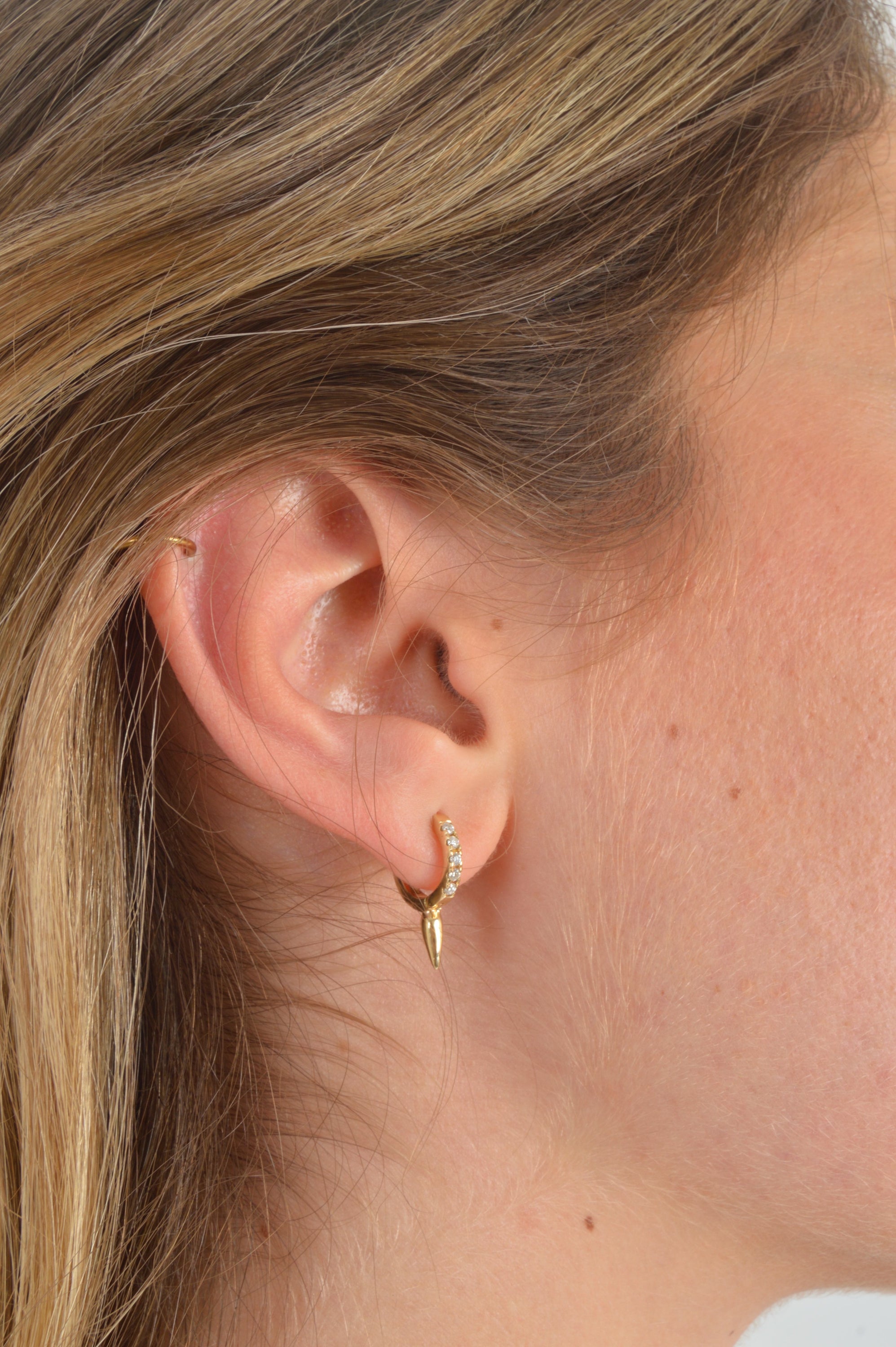 Pointed Hoops (Sold as Singles) - E42