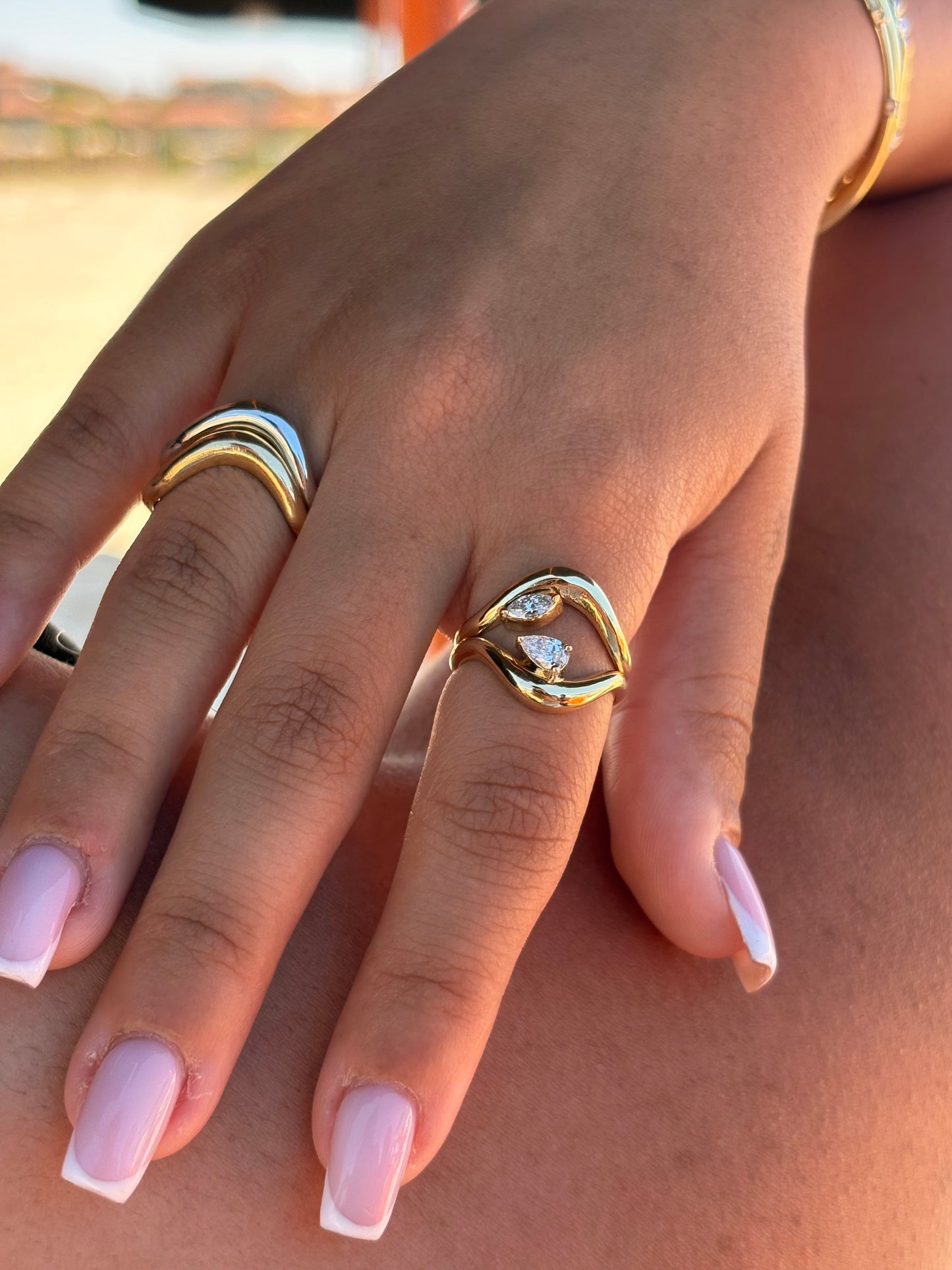 Curved Dome Ring - White R65