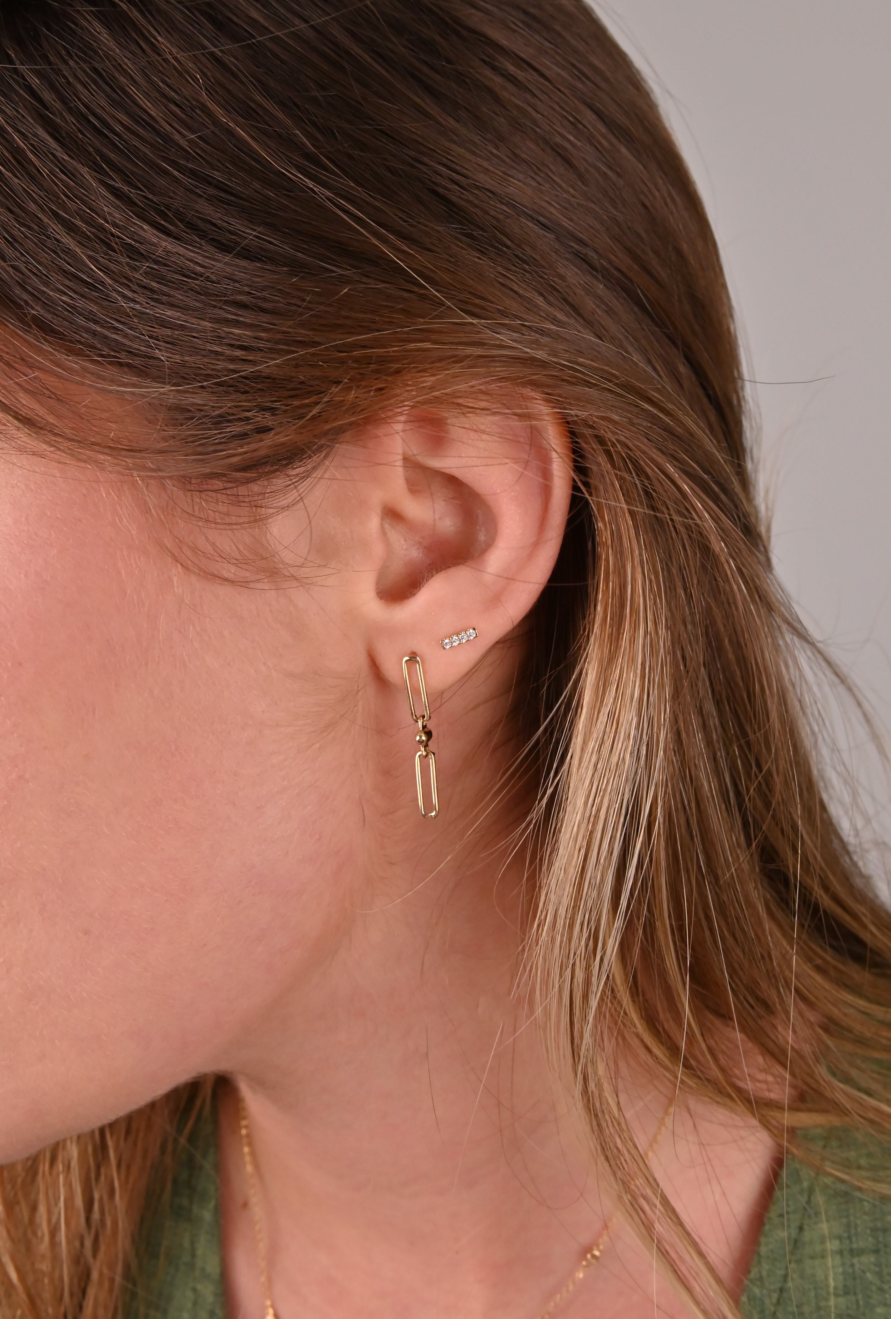 Line Stud (Sold as Singles) - E44
