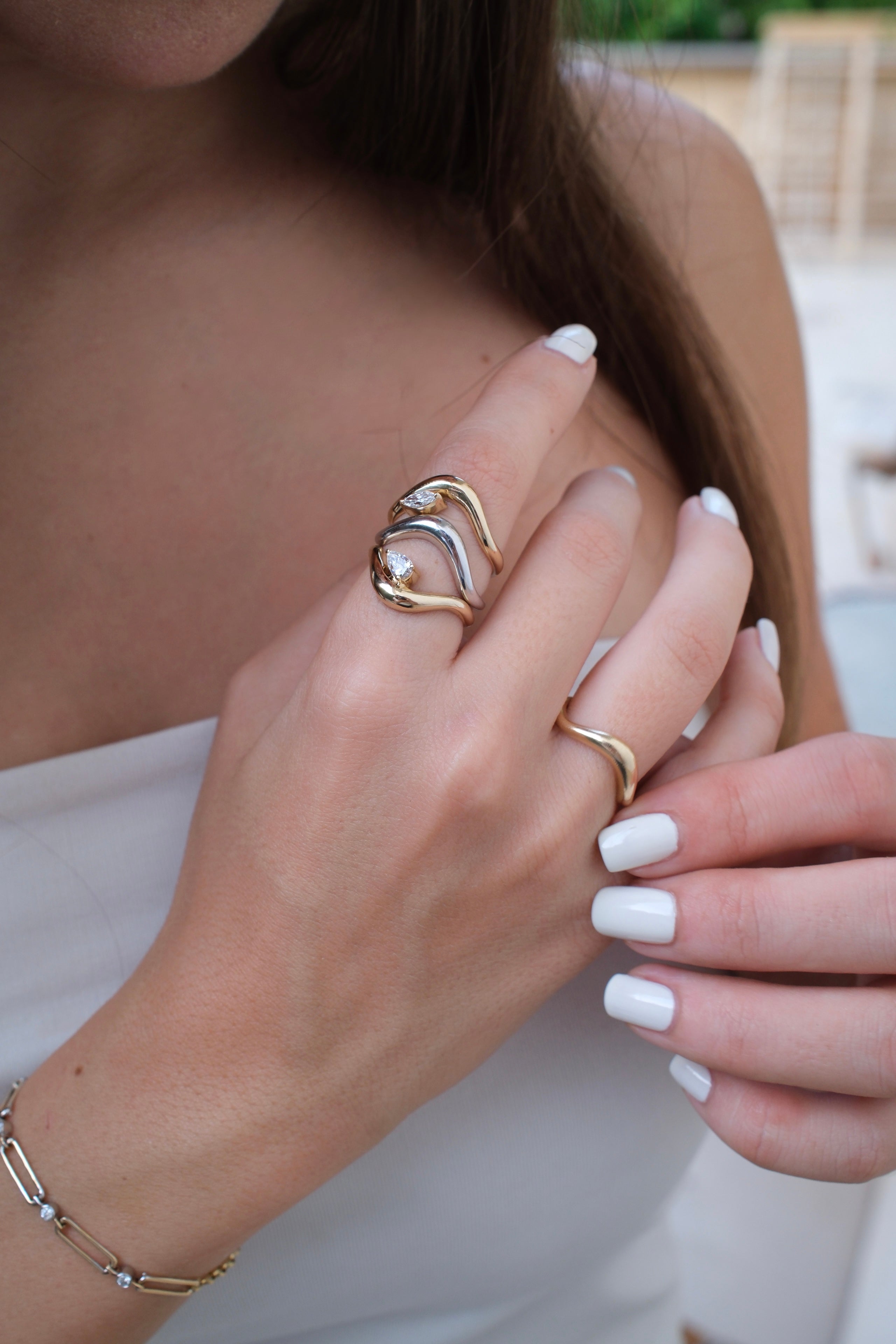 Curved Pear Ring - R75